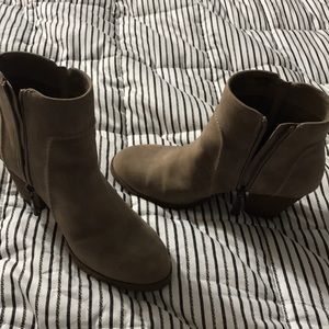 Boots size 6.5
